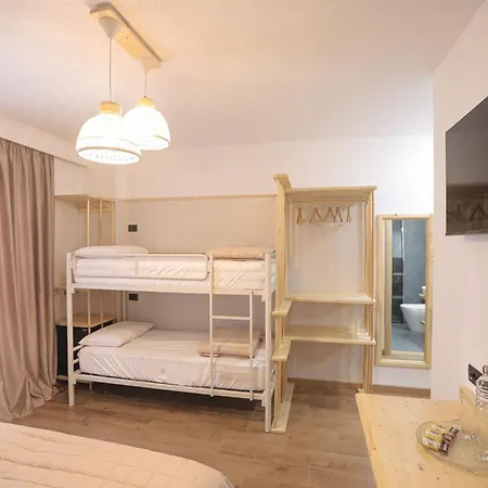 Oda ve Kahvaltı Nidum Harmony 3*