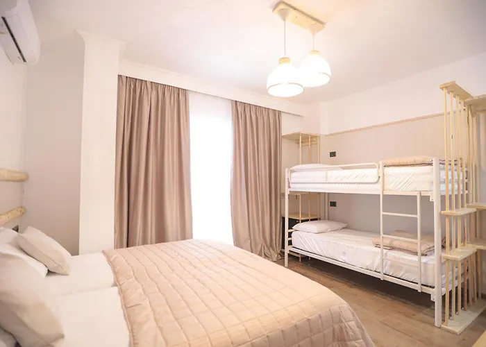 Oda ve Kahvaltı Nidum Harmony 3*